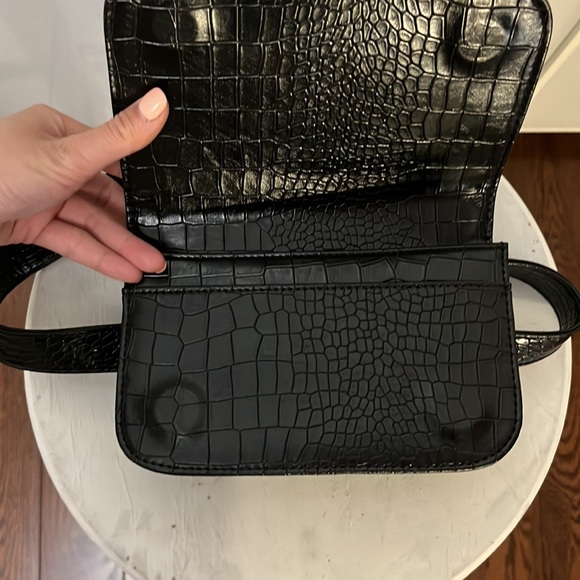 Waist (belt) bag - Picture 2 of 3